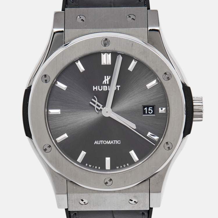 Pre Owned Hublot Grey Titanium Alligator Rubber Classis Fusion 542.NX.1171.RX Men's Wristwatch 42 mm