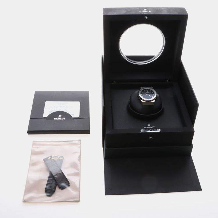 Pre Owned Hublot Classic Fusion 542.NX.1171.LR Automatic Titanium Men's Wristwatch 42 mm