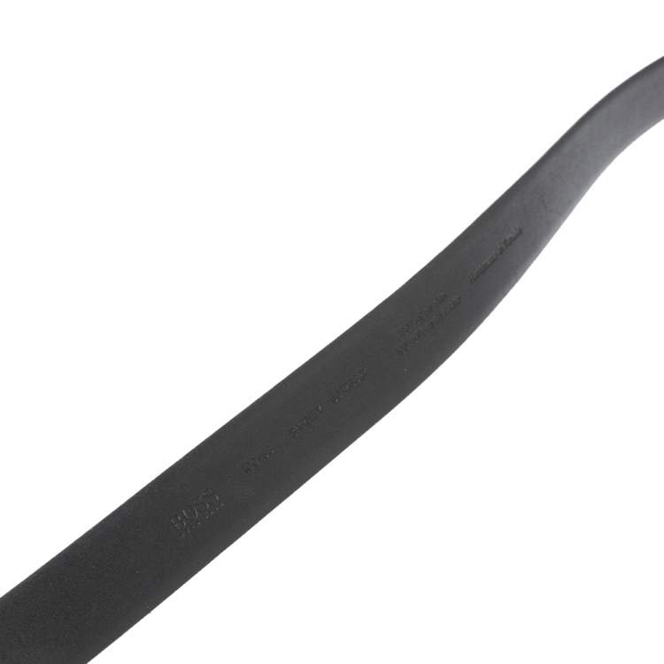 Pre Owned Hugo Boss Black Leather Buckle Belt 100CM