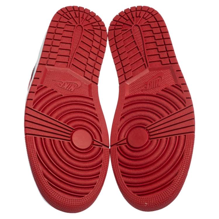 مملوكة مسبقًا Nike Jordan Black/Red Leather and Fabric 1 Mid Sneakers Size 43