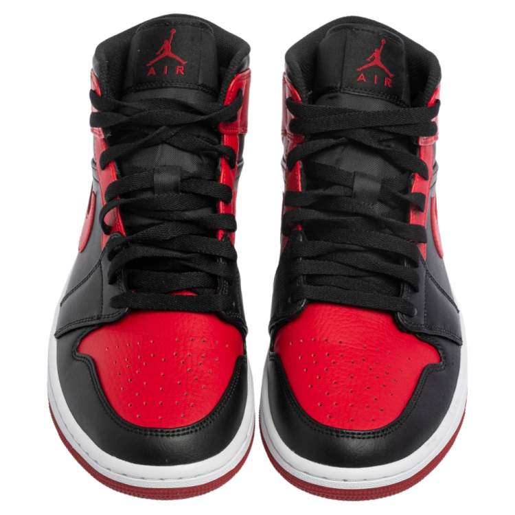 مملوكة مسبقًا Nike Jordan Black/Red Leather and Fabric 1 Mid Sneakers Size 43