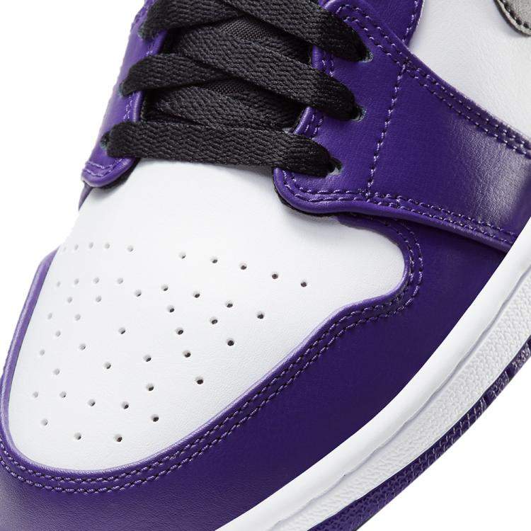 مملوكة مسبقًا Jordan 1 Low Court Purple White Sneakers Size US 8.5 (EU 42)