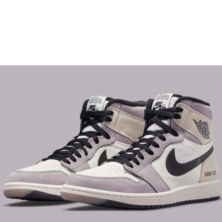 Pre Owned Jordan 1 Gore-Tex Light Bone Sneakers Size US 9 (EU 42.5)