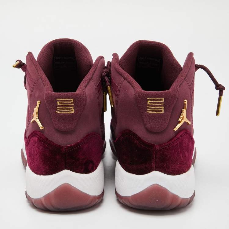 Pre Owned Air Jordan Burgundy Velvet Jordan 11 Retro Heiress Sneakers Size 41
