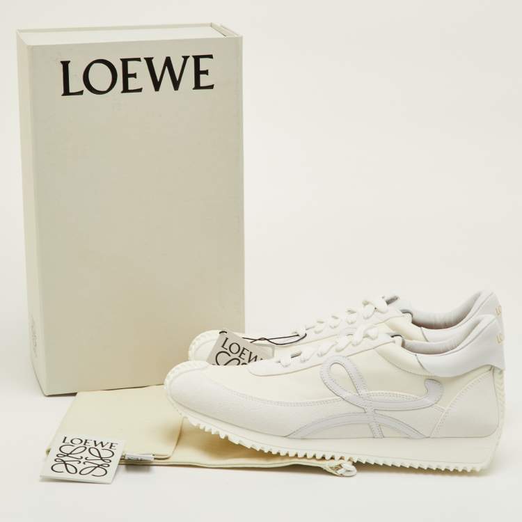 مملوكة مسبقًا Loewe Flow Runner 2.0 Size 42 White Nylon and Suede Low Top Sneakers