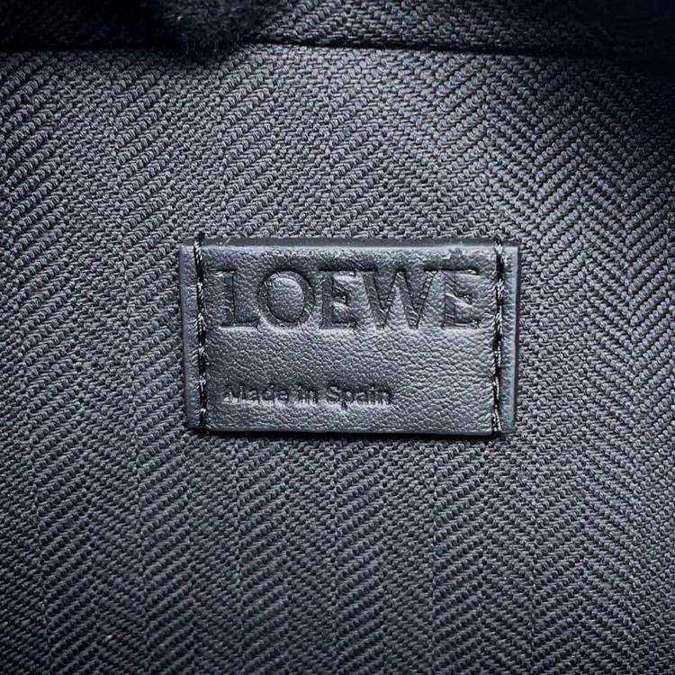 Pre Owned Loewe Black Classic Calf Leather Convertible Sling Bag