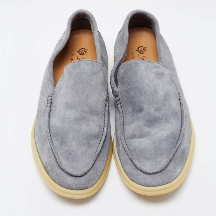 مملوكة مسبقًا Loro Piana Grey Suede Walk Slip On Loafers Size 43
