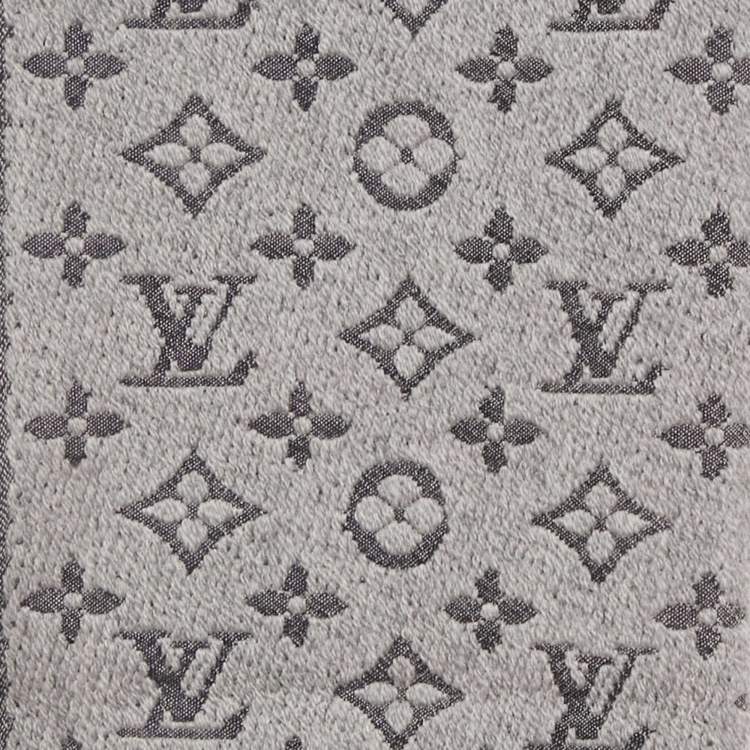 Pre Owned Louis Vuitton Grey Monogram Wool Classic Scarf