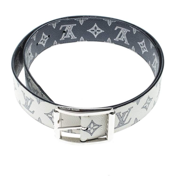 مملوكة مسبقًا Louis Vuitton White/Blue Monogram Savane Canvas Chapman Brothers Reverso Belt Size 95 cm