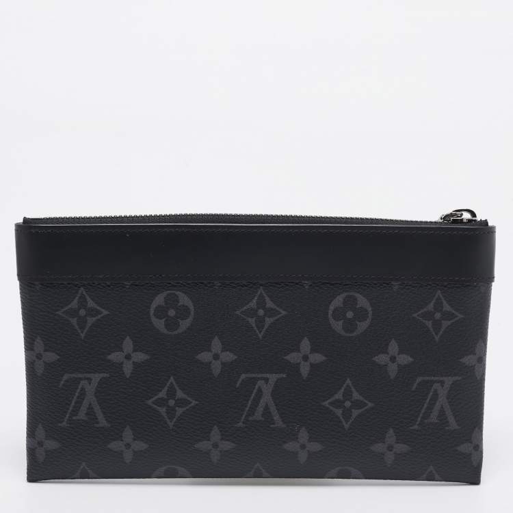 Pre Owned Louis Vuitton Monogram Eclipse Canvas Discovery PM Pochette