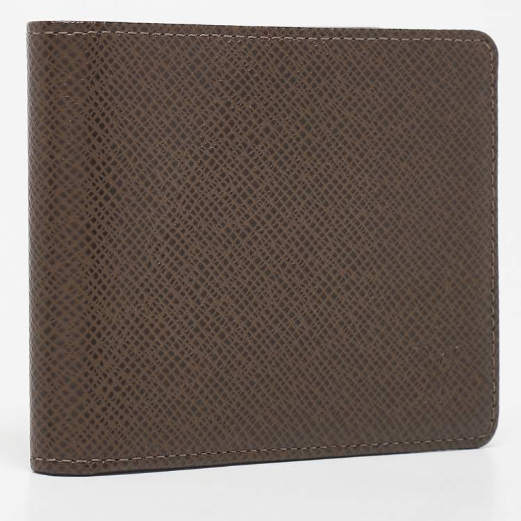 Pre Owned Louis Vuitton Grizzli Taiga Leather Porte-Billets 3 Card Bifold Wallet