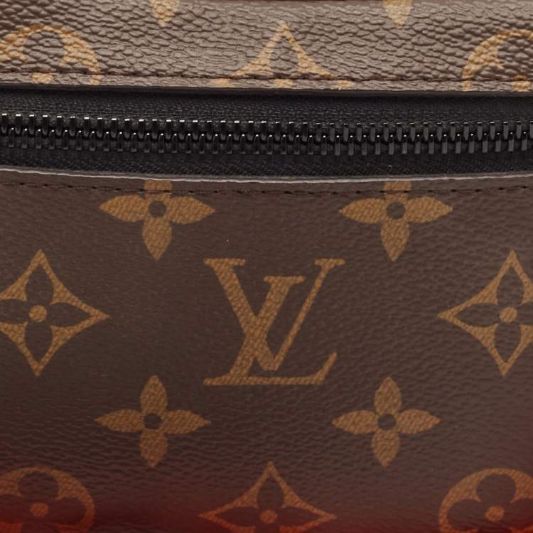 Pre Owned Louis Vuitton Monogram Canvas Solar Ray Pochette Bag
