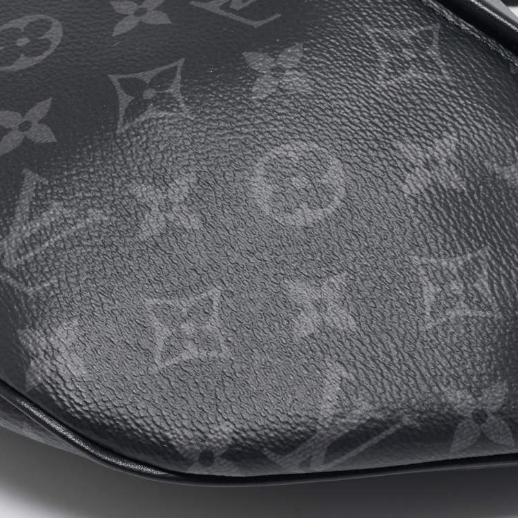 Pre Owned Louis Vuitton Monogram Eclipse Canvas Discovery PM Bumbag