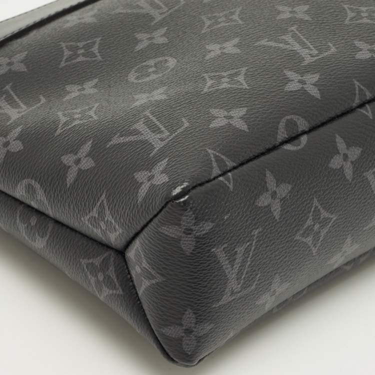 Pre Owned Louis Vuitton Monogram Eclipse Canvas Pochette Voyage Souple