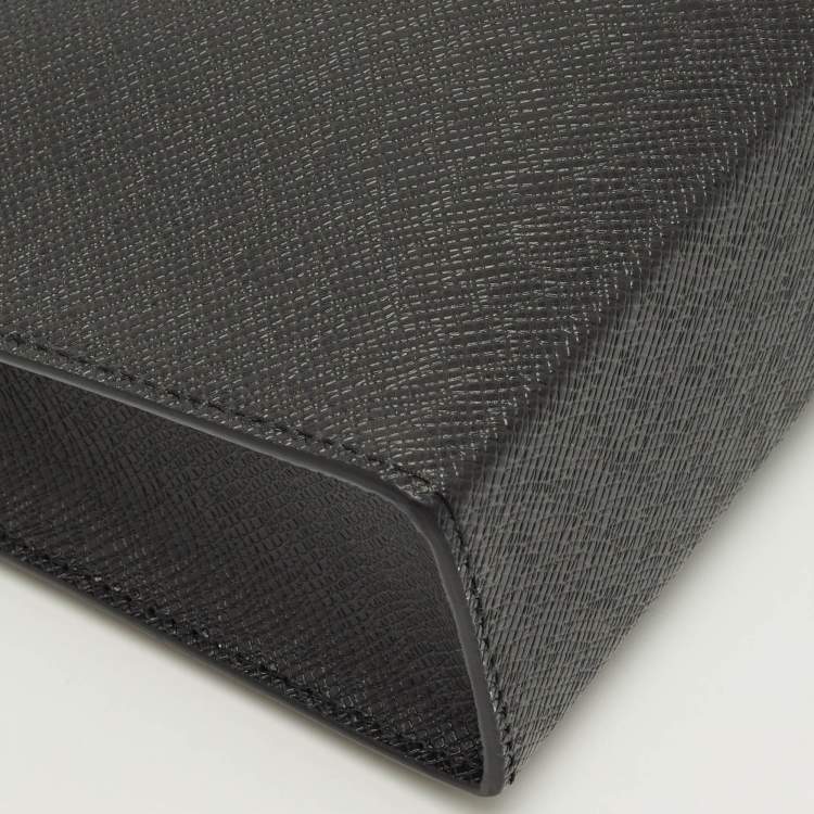 Pre Owned Louis Vuitton Black Taiga Leather Pochette Voyage