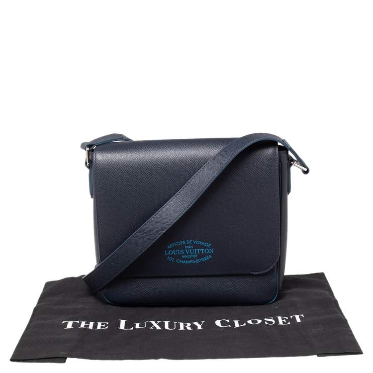 Pre Owned Louis Vuitton Blue Marine Taiga Leather Roman PM Bag