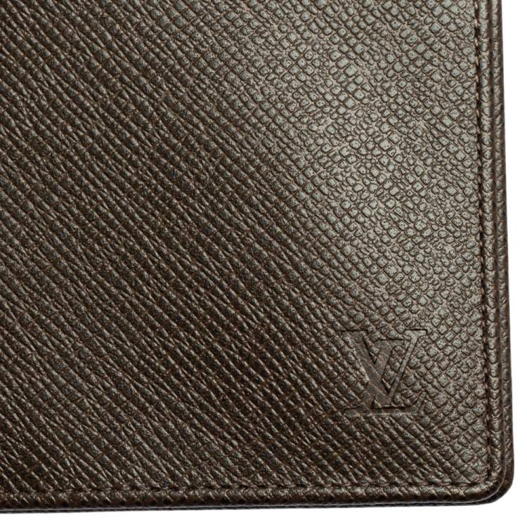 Pre Owned Louis Vuitton Brown Taiga Leather Bifold Compact Wallet