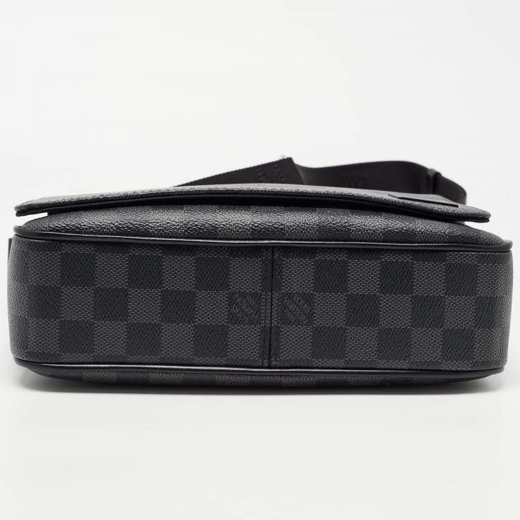 Pre Owned Louis Vuitton Damier Graphite Canvas District PM Bag