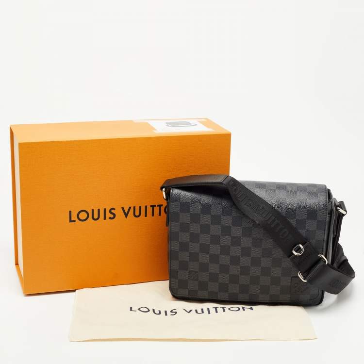 Pre Owned Louis Vuitton Damier Graphite Canvas District PM Bag