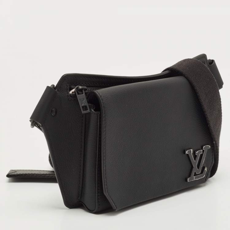 Pre Owned Louis Vuitton Black Leather LV Aerogram Slingbag