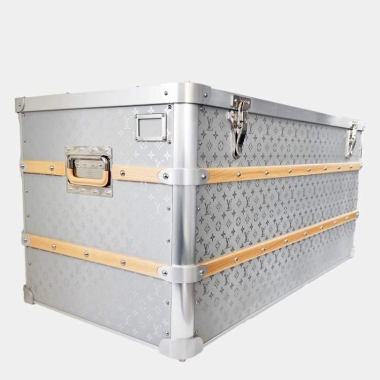 Pre Owned Louis Vuitton Silver Monogram Aluminium Malle Courrier 110 Trunk