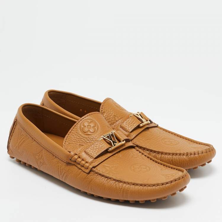 مملوكة مسبقًا Louis Vuitton Beige Maxi Monogram Perforated Leather Hockenheim Loafers Size 43