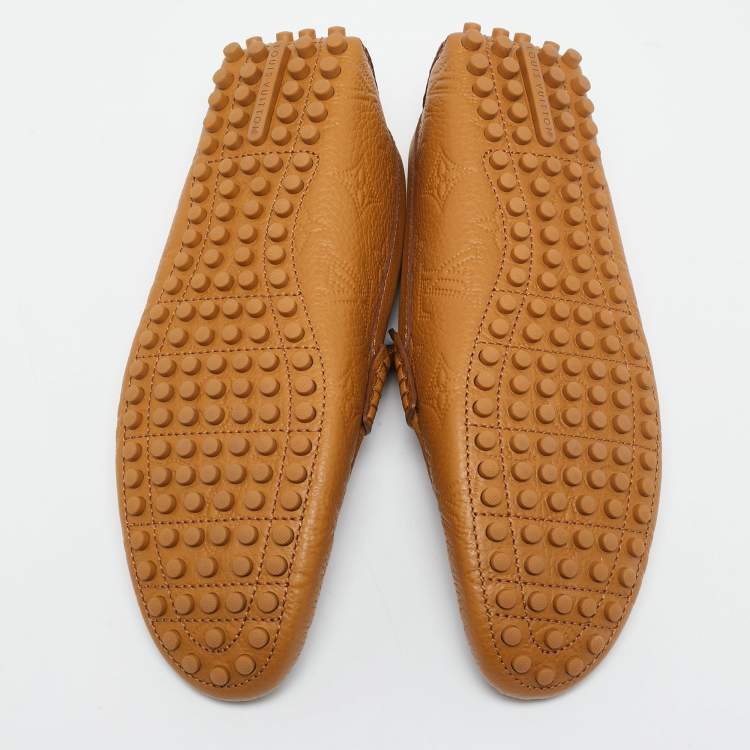 مملوكة مسبقًا Louis Vuitton Beige Maxi Monogram Perforated Leather Hockenheim Loafers Size 43