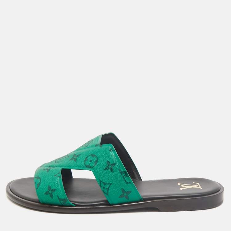 Pre Owned Louis Vuitton Green Leather LV Oasis Slide Sandals Size 43.5