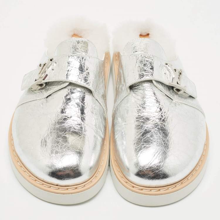 Pre Owned Louis Vuitton Metallic Silver Leather LV Easy Flat Mules Size 45