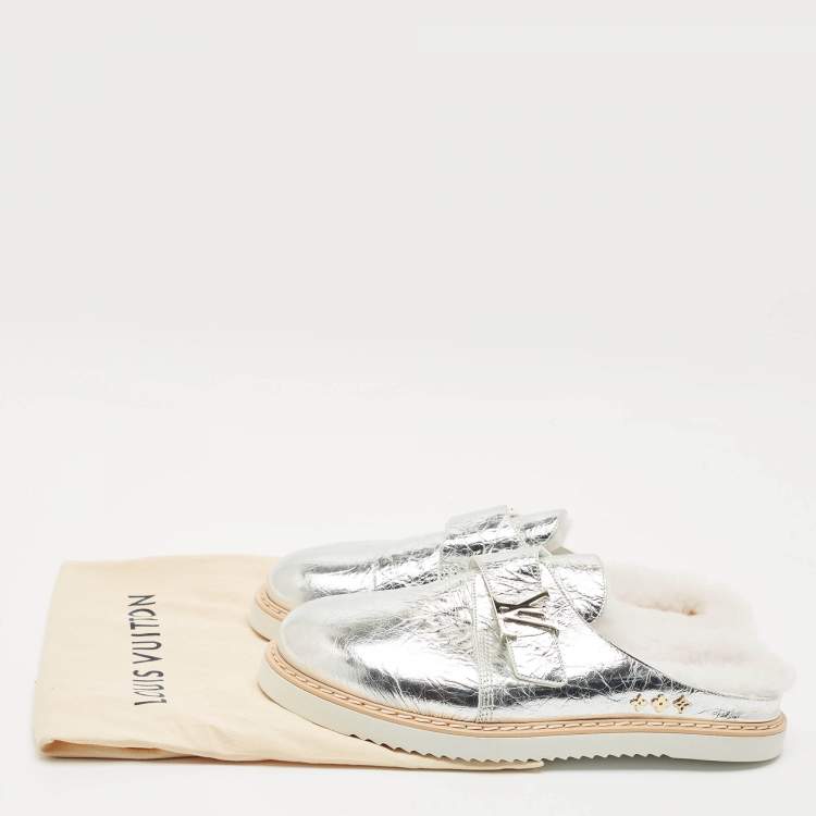Pre Owned Louis Vuitton Metallic Silver Leather LV Easy Flat Mules Size 45
