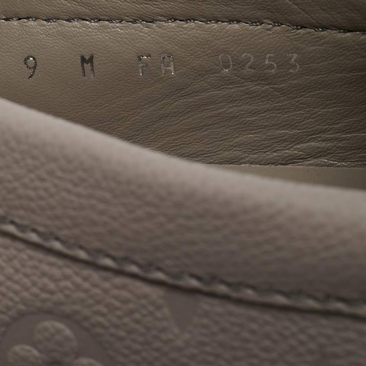 مملوكة مسبقًا Louis Vuitton Driver Size 43 Grey Antarctica Monogram Leather Loafers