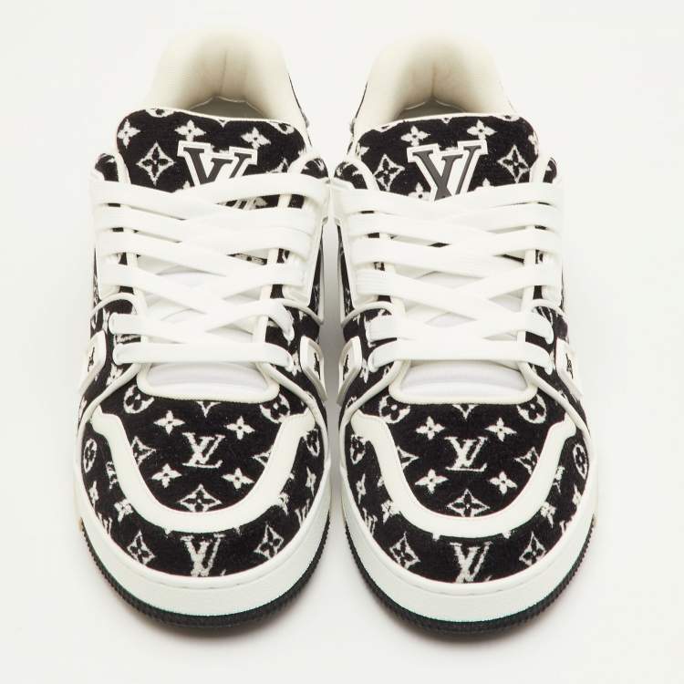 Pre Owned Louis Vuitton LV Trainer Size 41 Black/White Monogram Velvet and Leather Sneakers