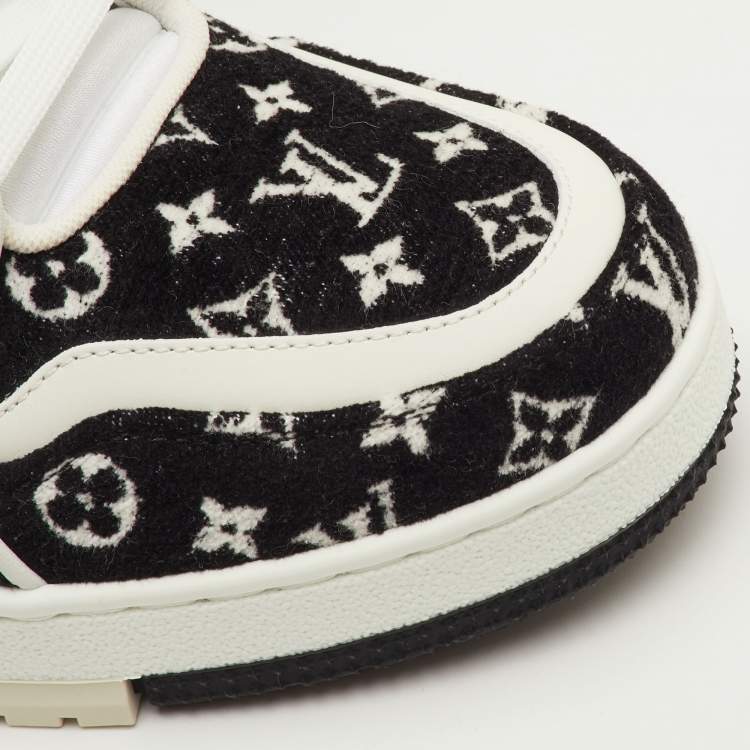 Pre Owned Louis Vuitton LV Trainer Size 41 Black/White Monogram Velvet and Leather Sneakers