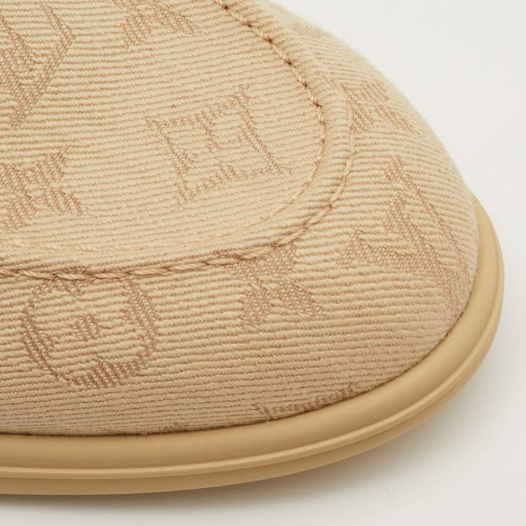 Pre Owned حذاء لوفرز لوي فيتون سليب أون قماش مونوغرام بيج مقاس 41