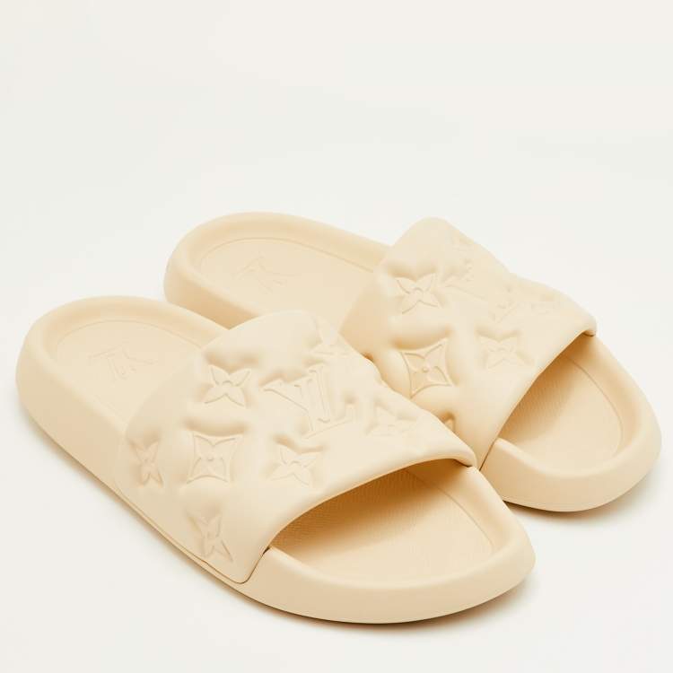 Pre Owned Louis Vuitton Waterfront Size 41 Cream Monogram Rubber Pool Slide Sandals