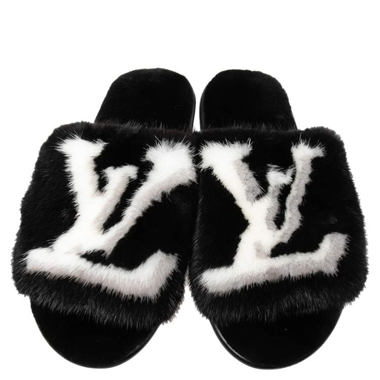 Pre Owned Louis Vuitton Black/White Mink Fur Homey Flat Mules Size 42