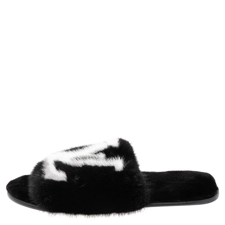Louis Vuitton Black/White Mink Fur Homey Flat Mules Size 42 Louis