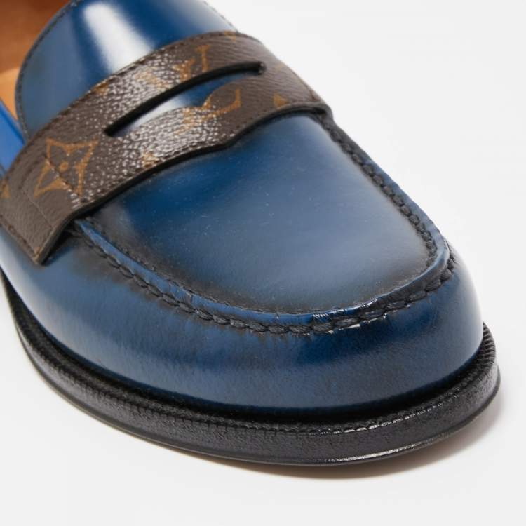 Pre Owned Louis Vuitton Navy Blue/Brown Monogram Canvass and  Leather Loafers Size 40