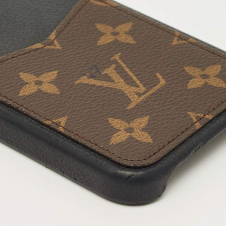 Pre Owned Louis Vuitton Bumper Pallas iPhone 15 Pro Max Cover Black Coated Canvas and Leather