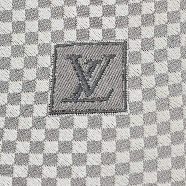 مملوكة مسبقًا Louis Vuitton Grey Damier Silk Tie