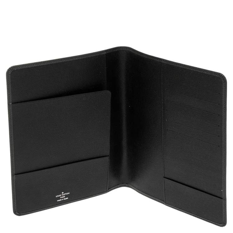 Pre Owned Louis Vuitton Black Taiga Leather Desk Agenda Cover