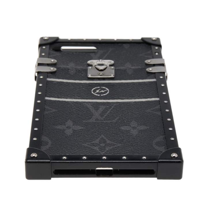 Pre Owned Louis Vuitton x Fragment Monogram Eclipse Canvas Eye Trunk iPhone 7 Plus Case
