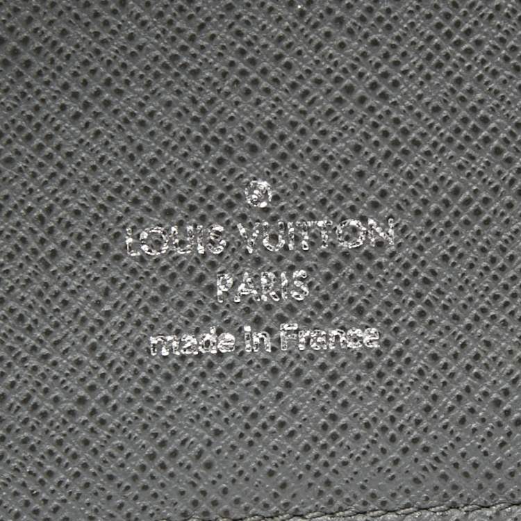 Pre Owned Louis Vuitton Glacier Taiga Leather Passport Holder