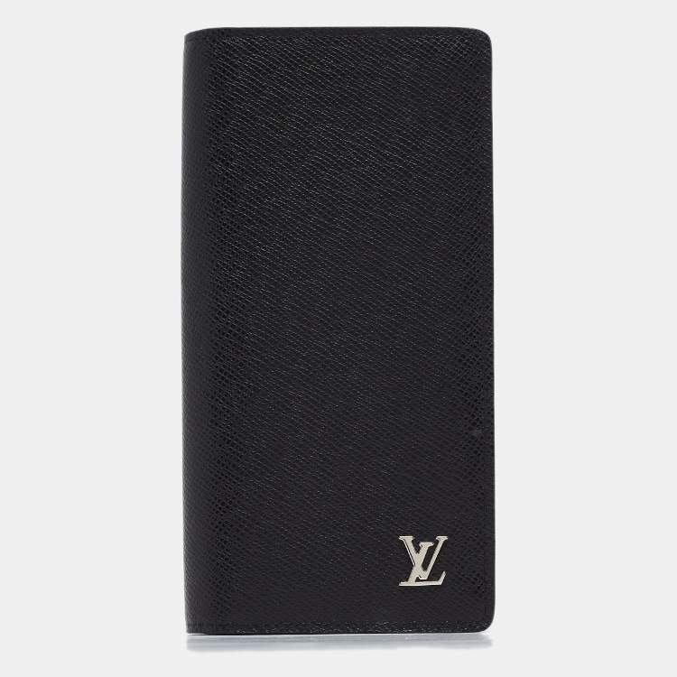 Pre Owned Louis Vuitton Black Taiga Leather Brazza Wallet