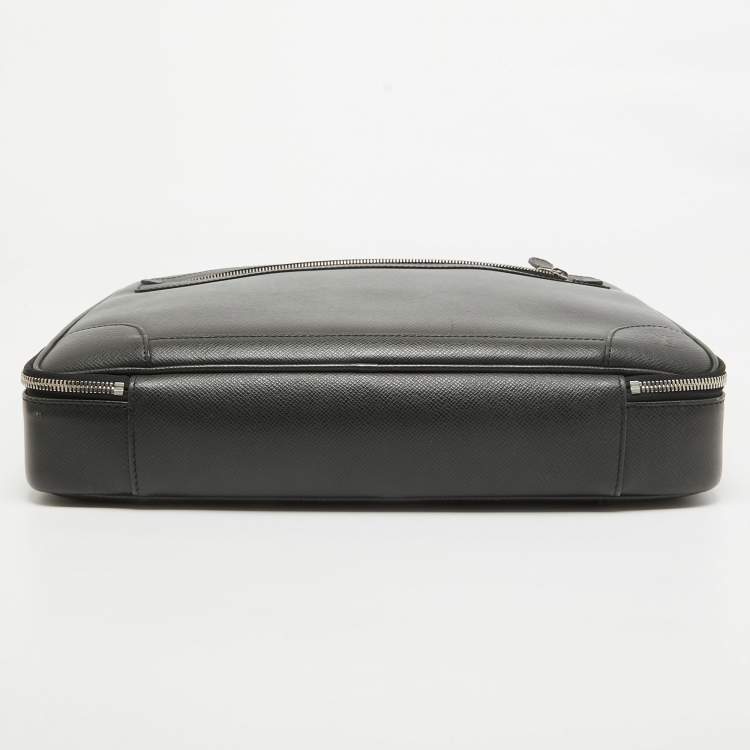 Pre Owned Louis Vuitton Black Taiga Leather Odessa Computer Case Bag
