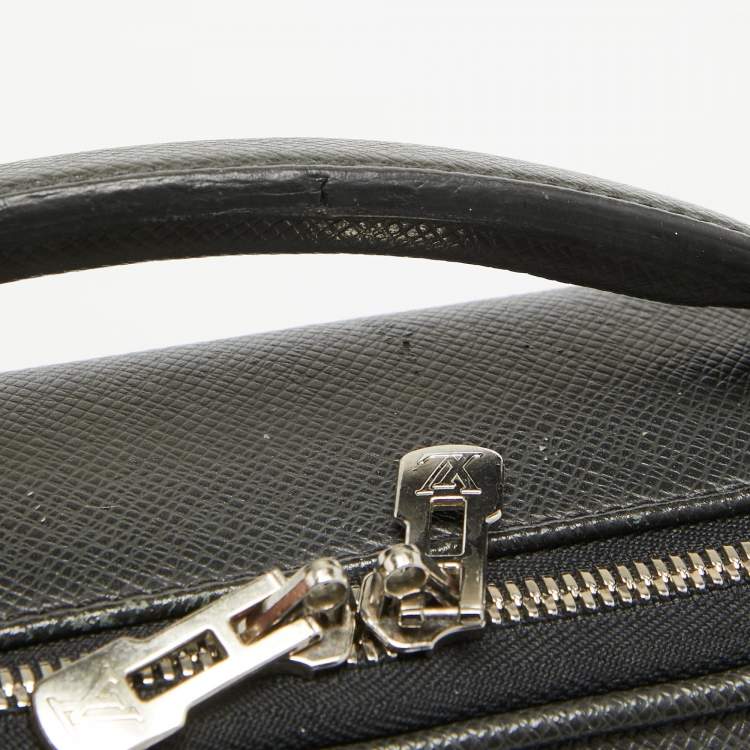 Pre Owned Louis Vuitton Black Taiga Leather Odessa Computer Case Bag