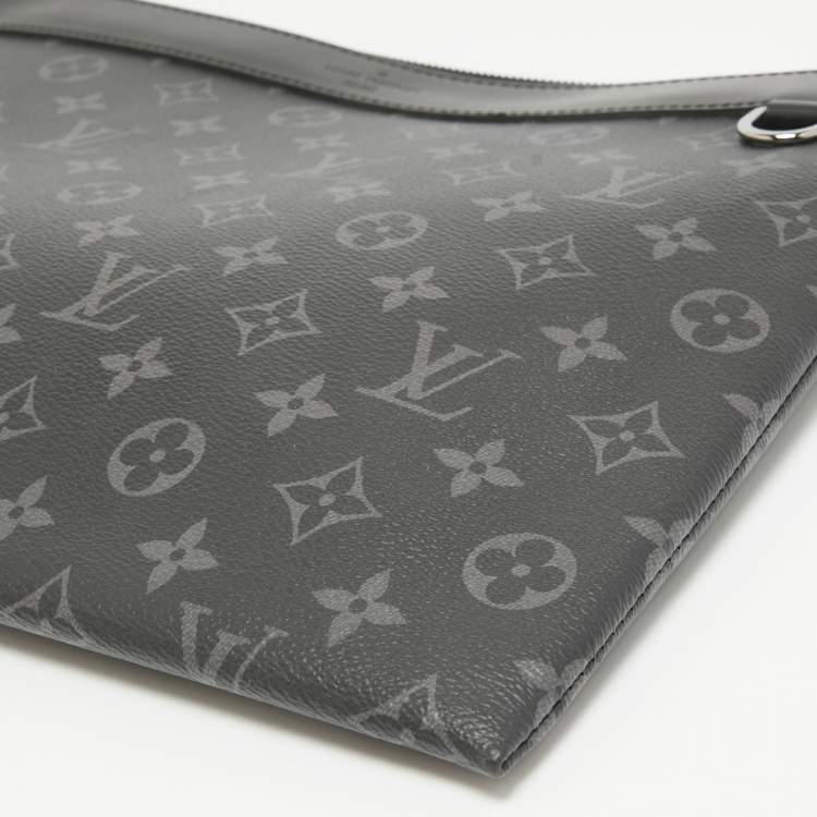 Pre Owned Louis Vuitton Monogram Eclipse Canvas Discovery GM Pochette