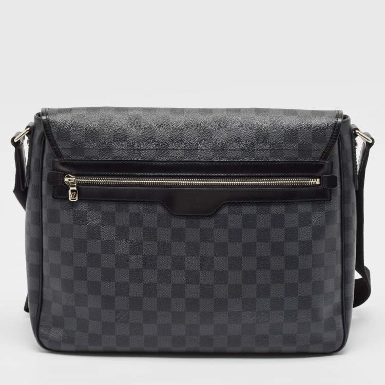 Pre Owned Louis Vuitton Damier Graphite Canvas Daniel GM Messenger Bag