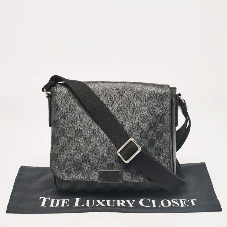 Pre Owned Louis Vuitton Damier Graphite Canvas District PM Bag