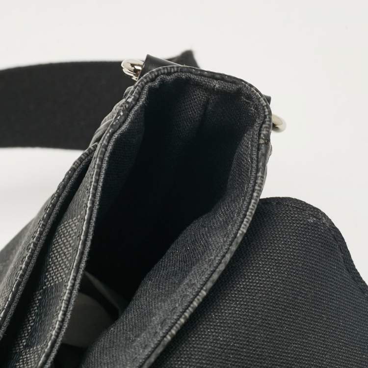 Pre Owned Louis Vuitton Damier Graphite Canvas District PM Bag